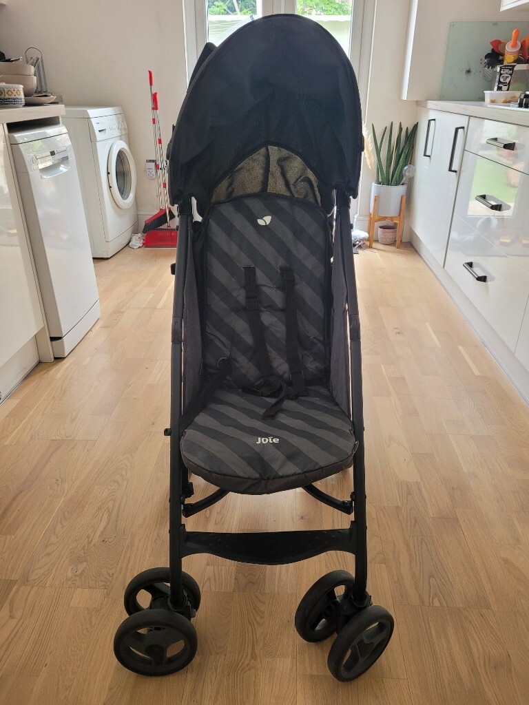 JOIE PRAM / STROLLER - USED BUT IN 